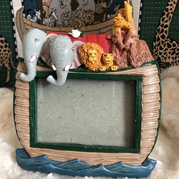 1994 Noah’s Ark Picture Frame - Picture 1 of 6